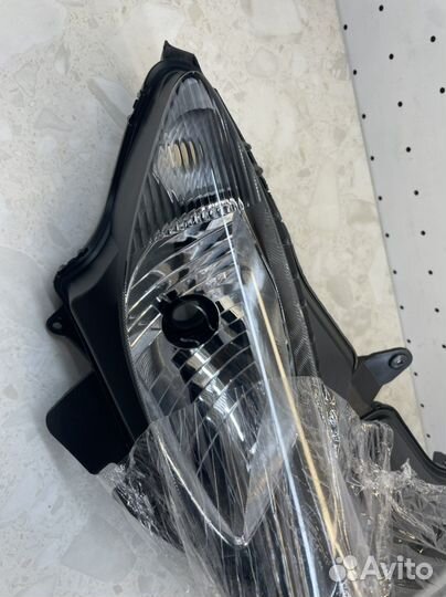 Фара для мотоцикла Yamaha FZ/FZ6S 04-09, FZ8S 11-1