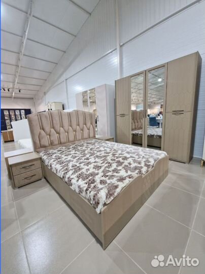 Спальный гарнитур Оливия