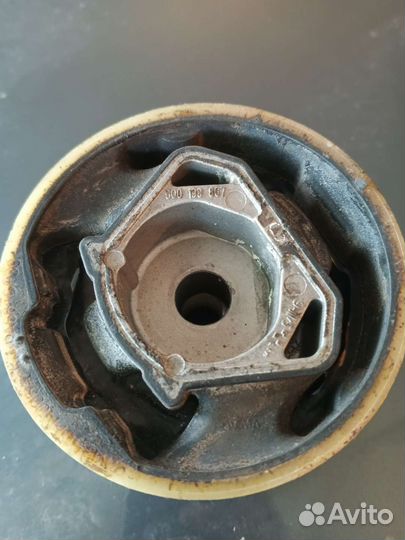 Сайлентблоки подрамника октавия а7