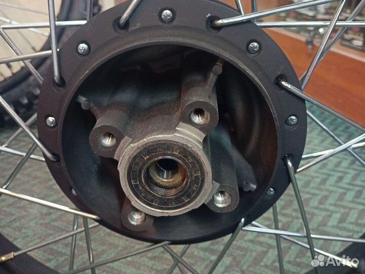 Колесо заднее TTR250-2 (2.15х18) хром