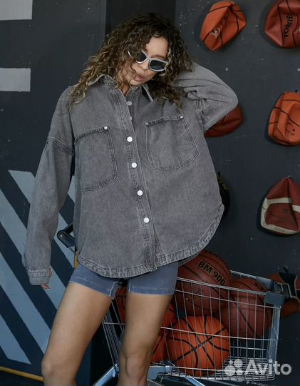 Джинсовая куртка женская