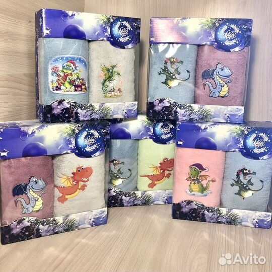 Новогодний набор полотенец в подарочной коробке