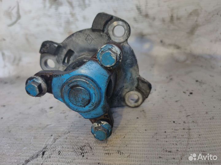 Помпа водяная M9R