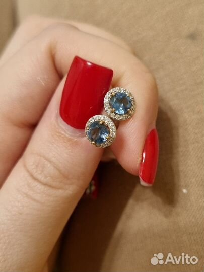 Золотые серьги