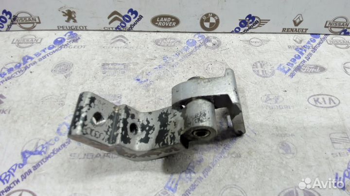 Петля двери задней левой верхняя Audi A6 C5 1997-2