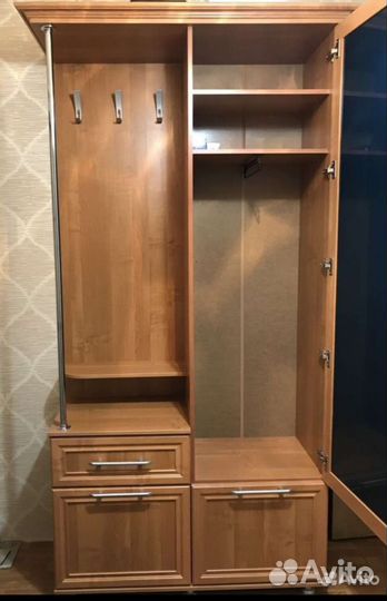 Шкаф прихожая