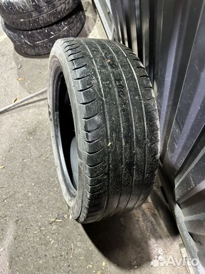 Viatti Strada Asimmetrico V-130 225/50 R17
