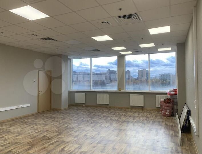 Офис, 665 м²