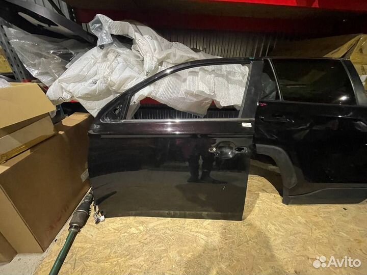 Передняя левая дверь Митсубиси Аутлендер 3 gf