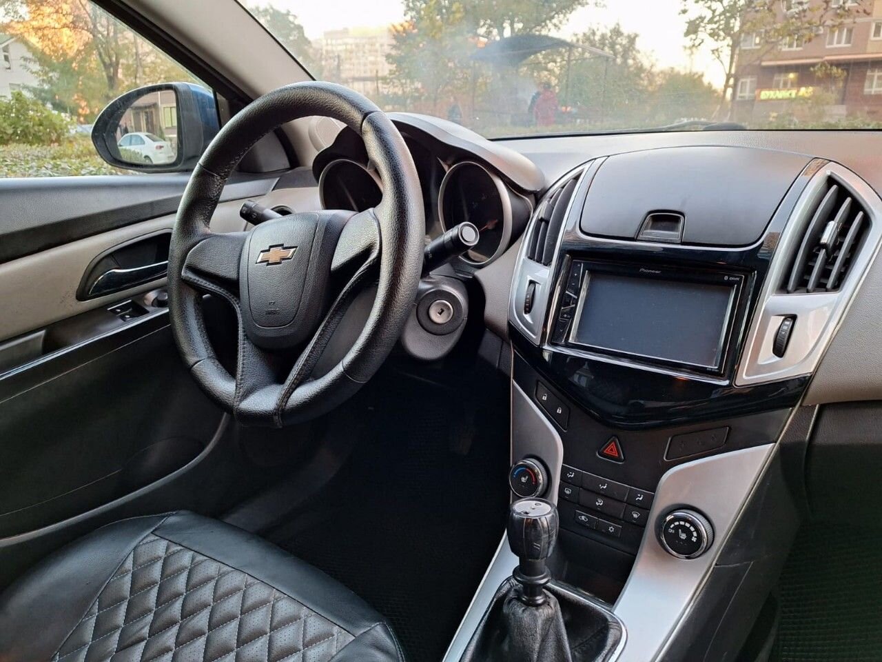 Chevrolet Cruze: фото владельца