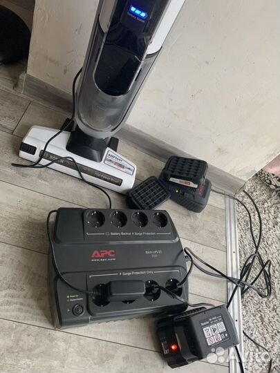 Блок бесперебойного питания Back-UPS ES 550