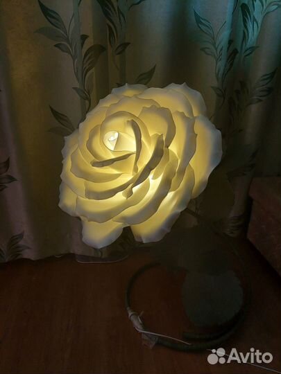 Лампа цветок