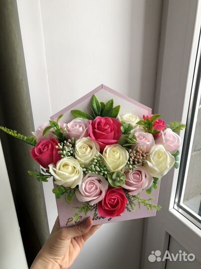 Букет конверт из мыльных роз