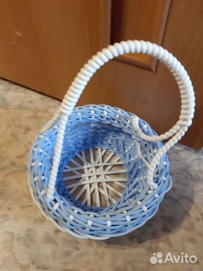 Корзина плетеная для цветов