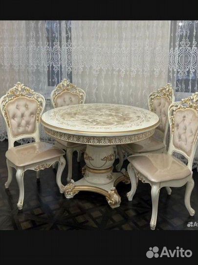 Комплект стол и стулья