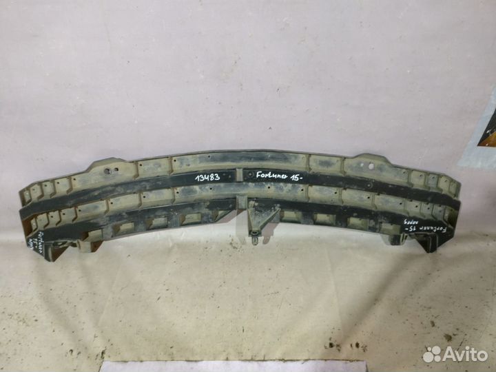 Toyota fortuner (15) Защита под бампер Бу