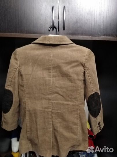 Костюм на выпускной и на праздники на 122 рост