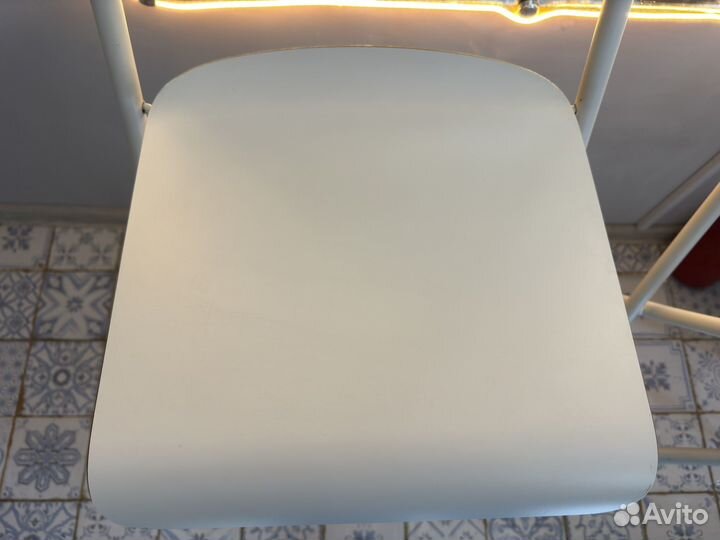 Барные стулья IKEA белые