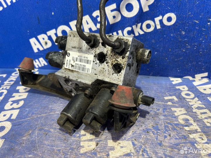 Блок клапанов гидроподвески Bmw E65 седан 2003