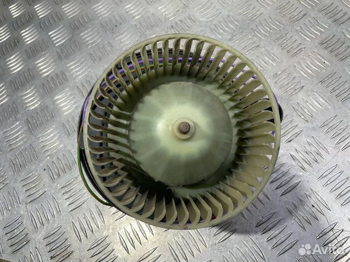 Б/У Моторчик отопителя MB Atego 199800