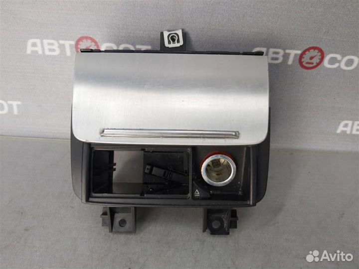 Пепельница с корпусом Audi TT (8J3) 2006