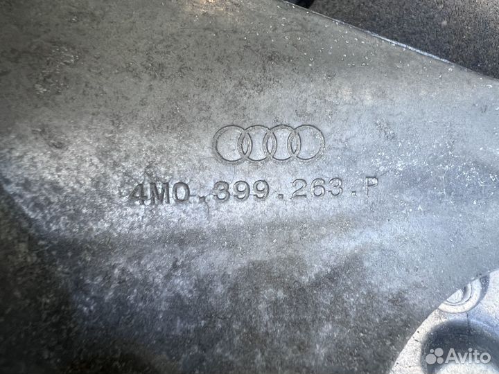 Траверса АКПП Audi Q7 4M