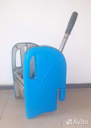 Пресс-отжим для швабры