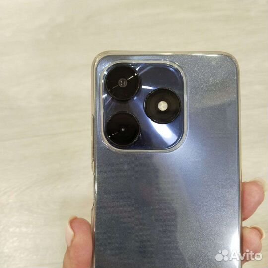 Смартфон Techno Spark 10