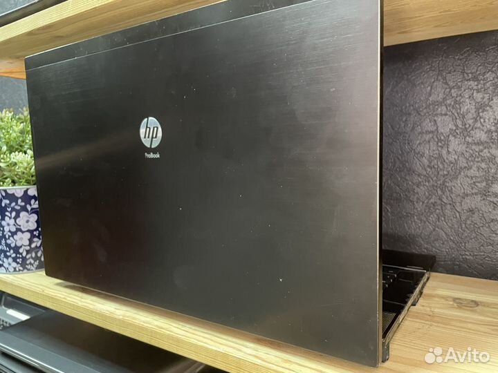 Ноутбук HP / 17.3 / Core i3 / 4gb / SSD / Radeon
