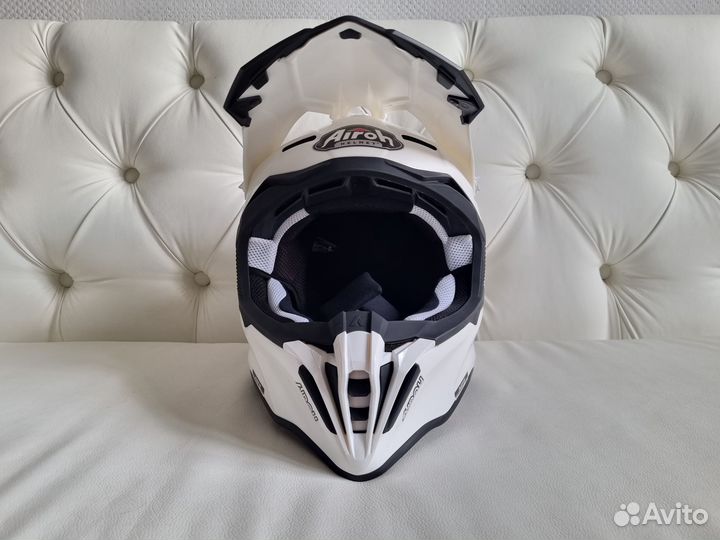 Кроссовый Шлем Airoh Strycker color 2023 белый