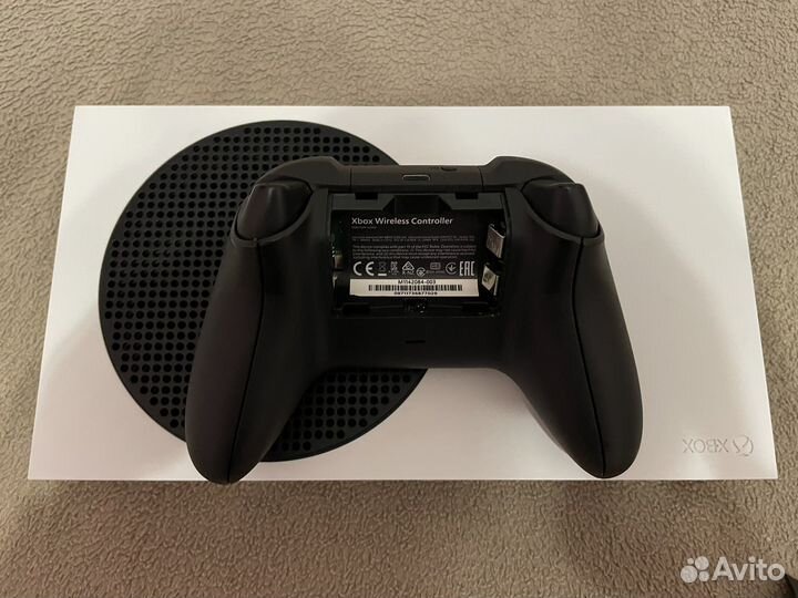 Xbox series s и много игр + подписка