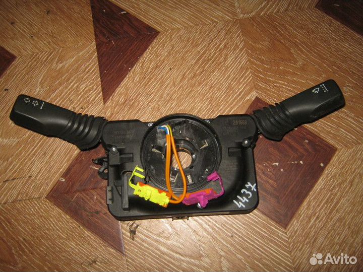 Переключатель подрулевой Opel Astra H