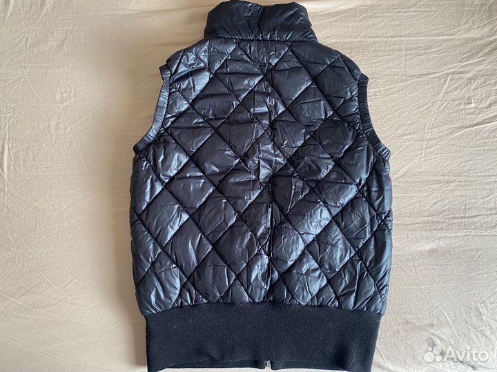 Жилеткa утепленая adidas 42-44 размер