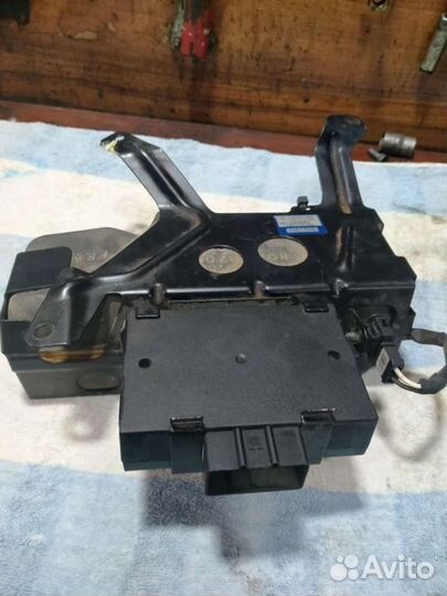 Гидравлический насос крышки багажника porsche caye