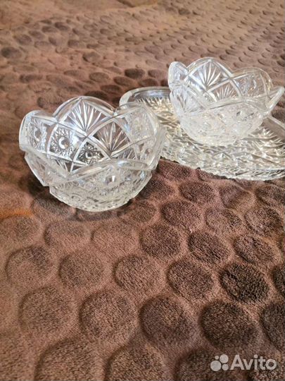 Хрустальное блюдо и салатницы СССР