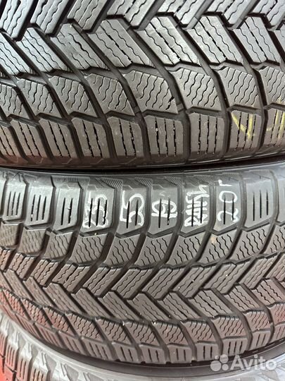 Michelin X-Ice Snow SUV 235/55 R19 105H