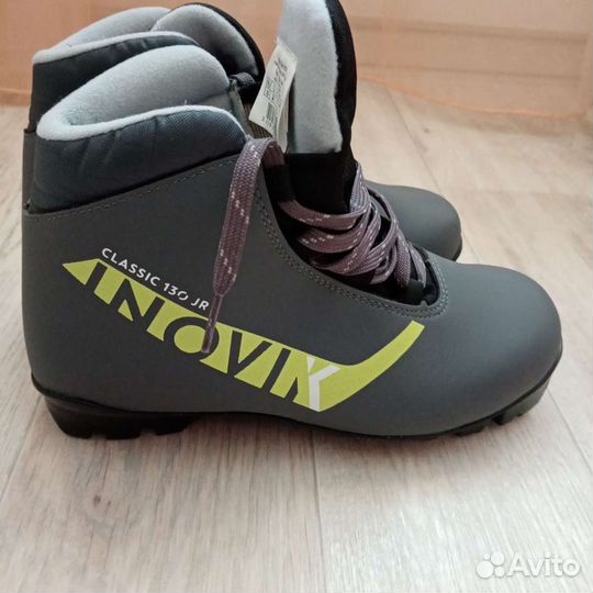 Лыжные ботинки новые