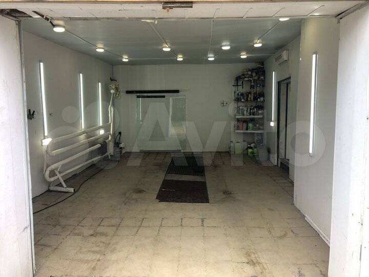 Гараж, > 30 м²