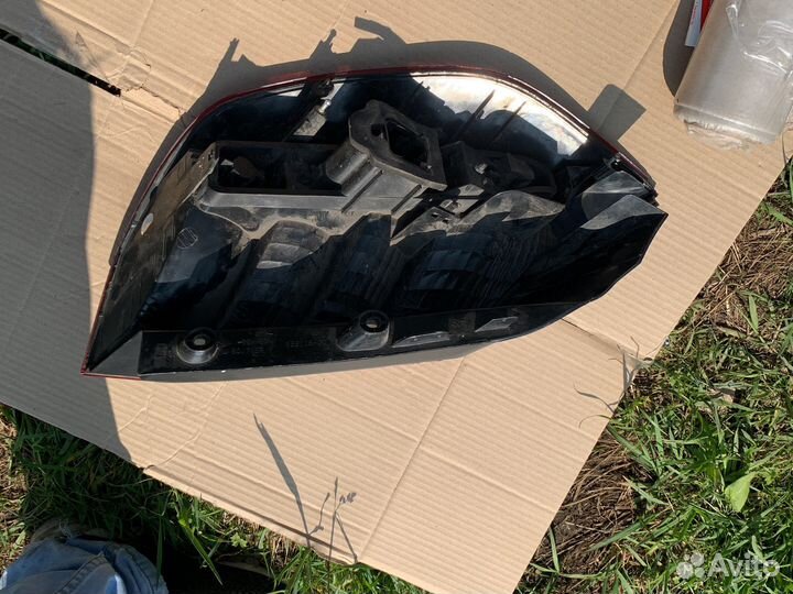 Фонарь задний правый renault scenic 2