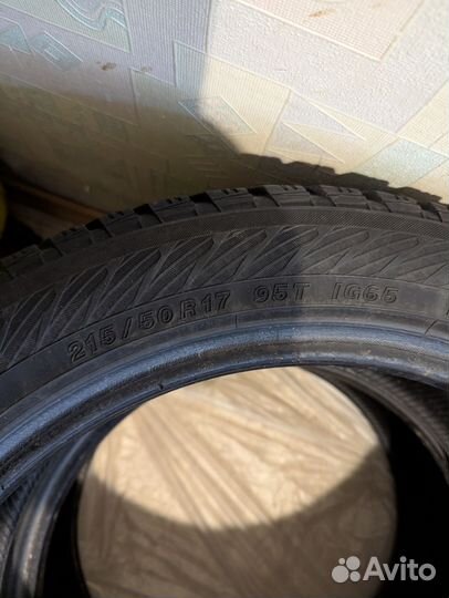 Yokohama Ice Guard IG65 215/50 R17