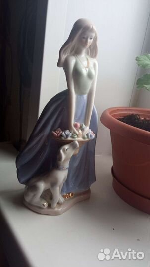 Фарфоровые статуэтки