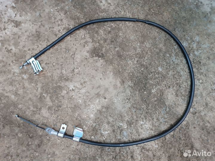 Трос стояночного тормоза