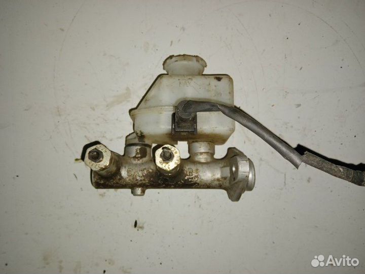 Главный тормозной цилиндр Kia Sportage JE D4EA