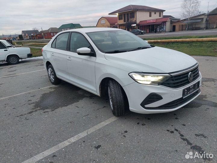 Крыло на volkswagen polo