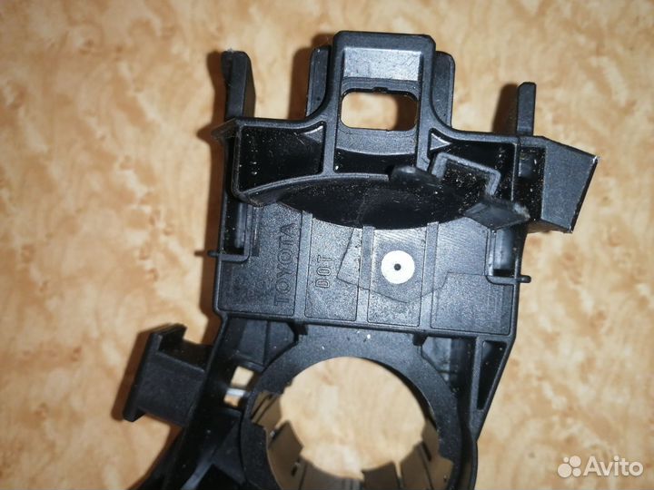 Переключатель поворотов Тойота королла е150