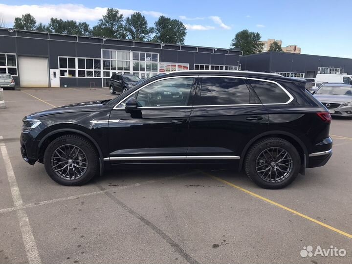 Volkswagen Touareg 3.0 AT, 2020, битый, 74 966 км