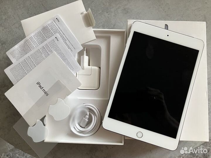 iPad mini 4 / 128 GB / A1550 / (№20)