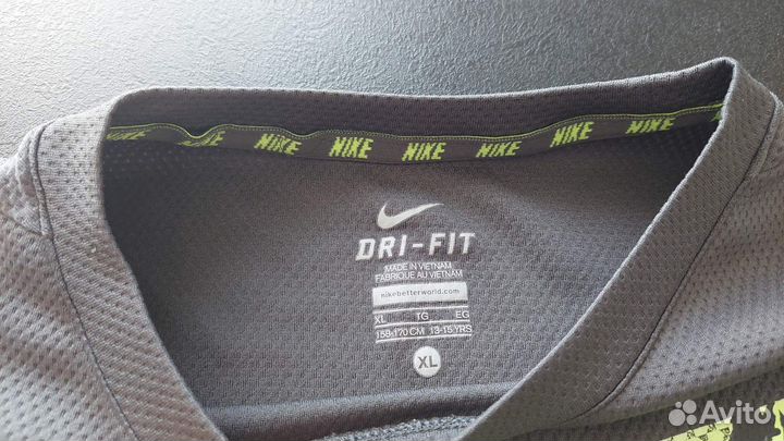 Футболка Nike Dry Fit (размер XL, подростковая)