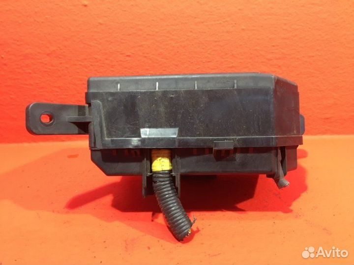 Блок предохранителей под капот Hyundai Tucson JM