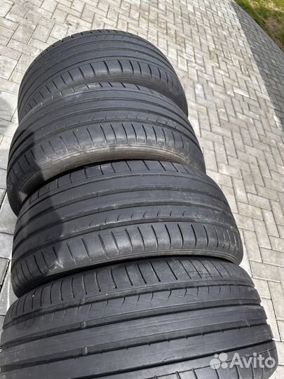 Dunlop SP Sport Maxx 245/50 R18